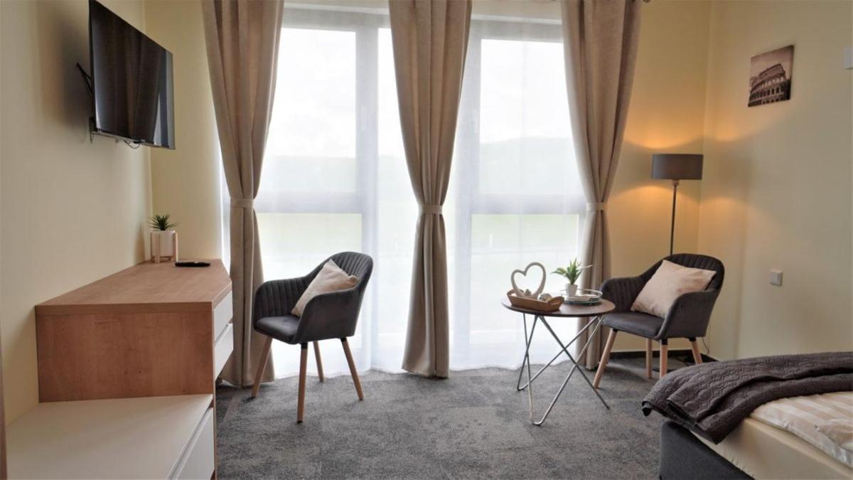 Likedaheim Apartments Rosbach vor der Höhe Dış mekan fotoğraf