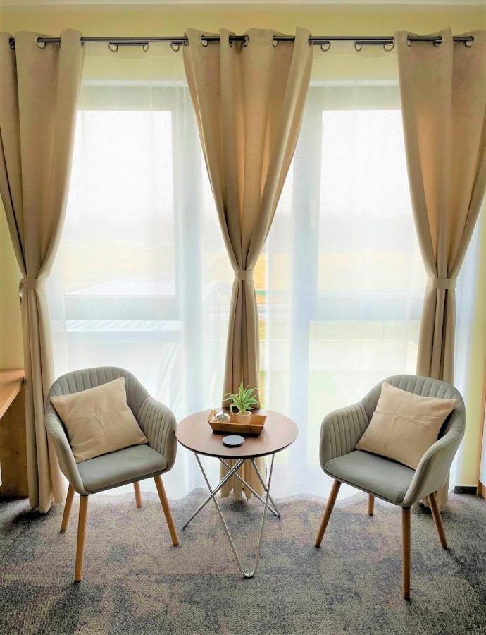 Likedaheim Apartments Rosbach vor der Höhe Dış mekan fotoğraf